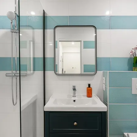 Apartment Deloye Fshh