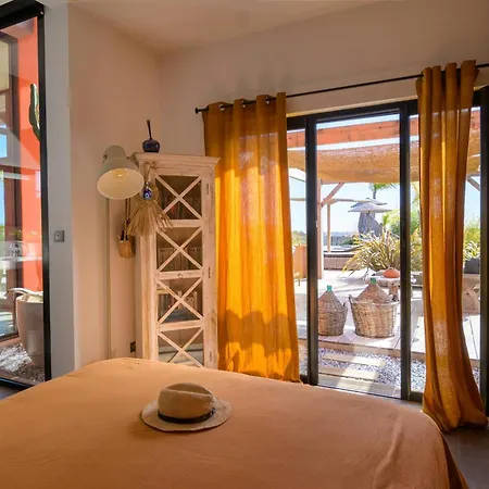 Holiday home Contemporary With Views Of Cap D'antibes *