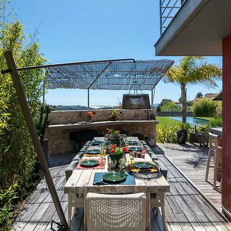 Holiday home Contemporary With Views Of Cap D'antibes *