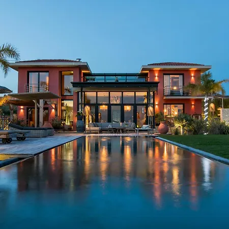 Contemporary With Views Of Cap D'antibes *