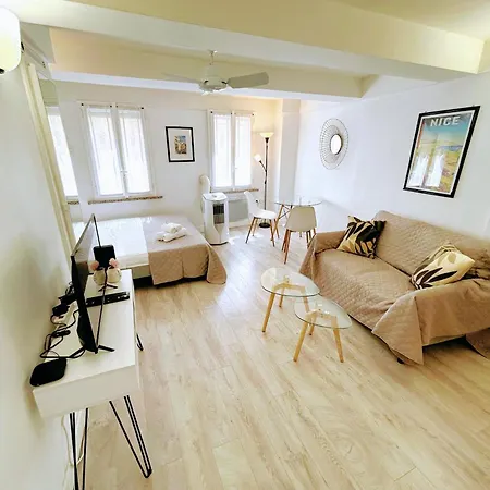 A Ot Cocon D Augustin Old Town Center Apartment *