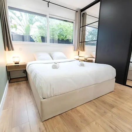 Apartment Magnifique Avec Piscine Et Jardin *