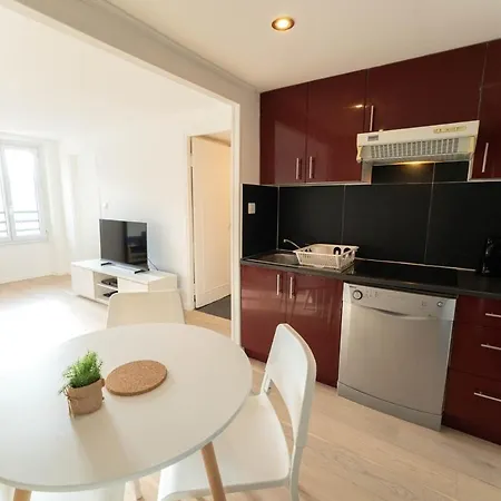 Fc Beau Et Spacieux 2p En Plein Coeur De Apartment