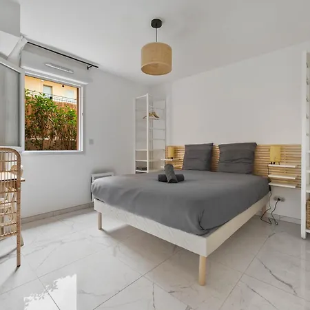 Apartment Avec Balcon-terrasse & Clim