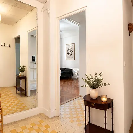 Spacieux Bourgeois Au Coeur Du Carre D'or De Et Proche Apartment