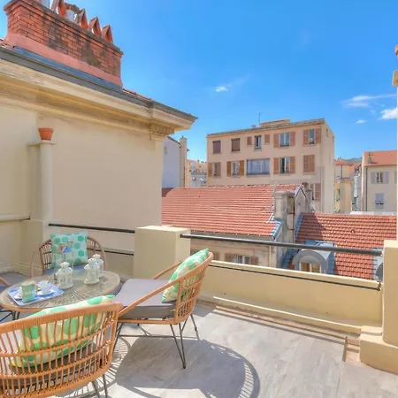 Apartment Paganini Center With Terrace - Happy Nice
