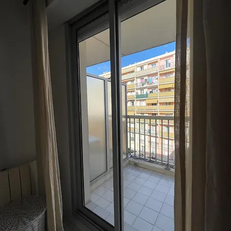 Apppartement Avec Terrasse - 2 à 4 Personnes