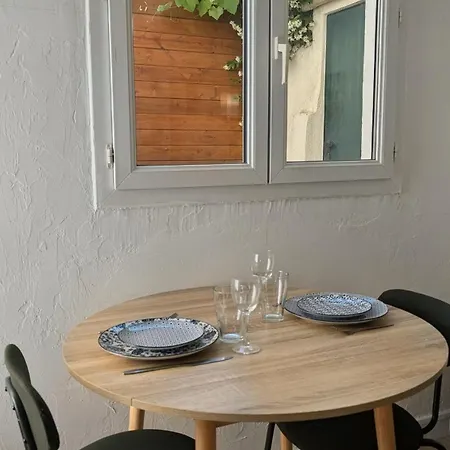 Apartment Avec Terrasse Privee & Clim, Proche Centre Nice