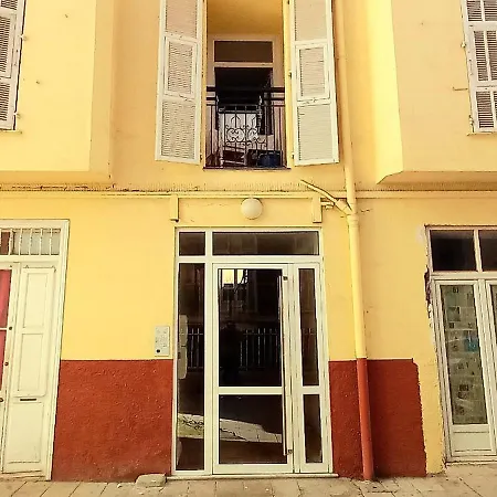 Au Coeur De La Apartment