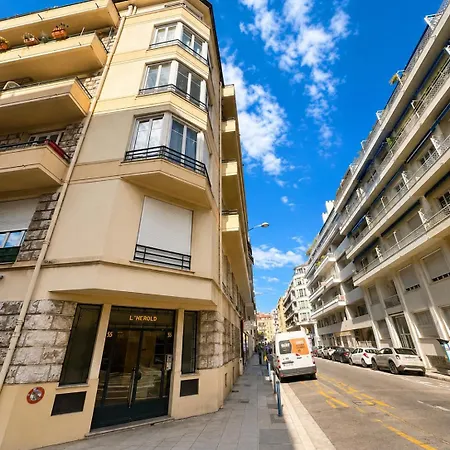 Apartment Bel En Plein Coeur De