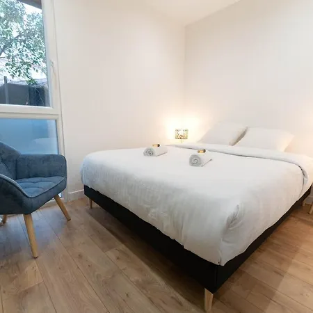 Magnifique Avec Piscine Et Jardin Apartment *
