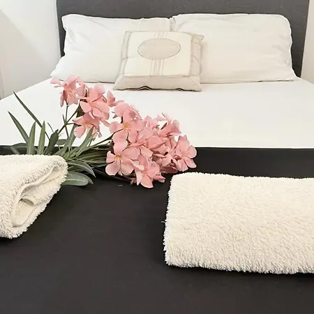 Apartment Seaside Place, Beach, Free Wi Fi, Parking *