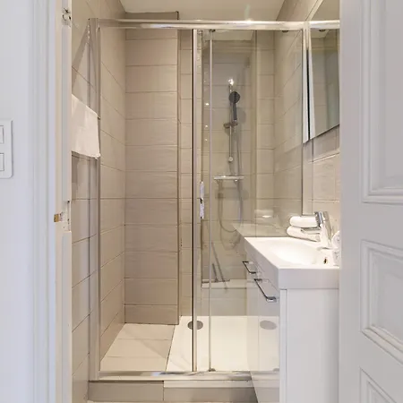 Apartment - Center, Wifi, Ac, 2-6 Pers Nice