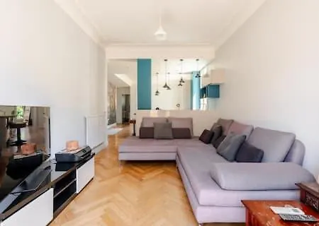 Apartment Rare 100m Gem In 5 Min To The Sea *
