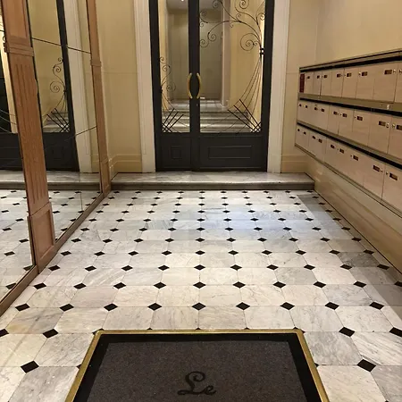 Apartment Stunning 2br Flat In The Heart Of *