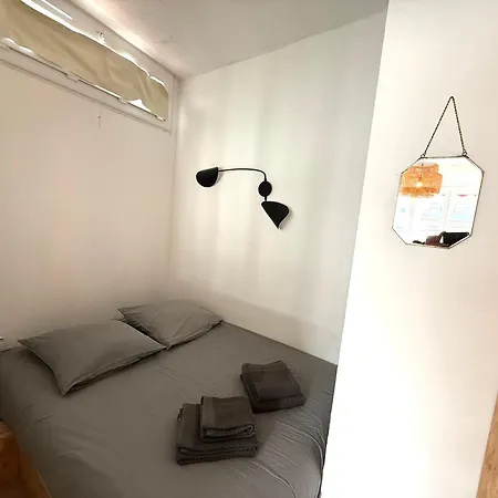 Apartment Proche De Liberation Avec Balcon Ensoleille Nice