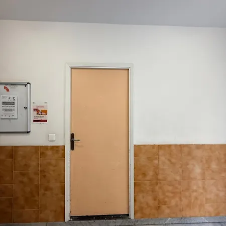 Apppartement Avec Terrasse - 2 à 4 Personnes * Nice