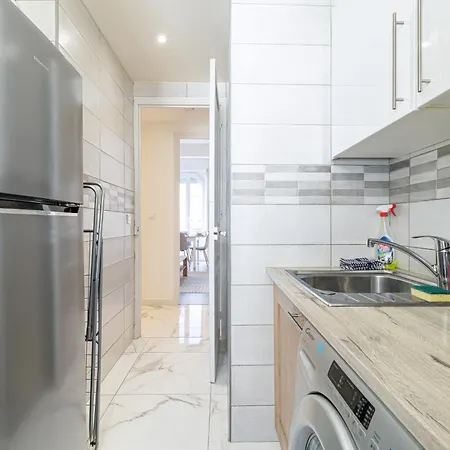 - Center, Wifi, Ac, 2-6 Pers Nice