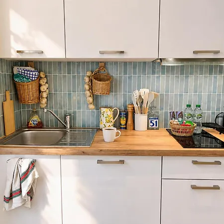 Le Petit - 4 Studios, 2 With Private Terrace - Centre Apartment *