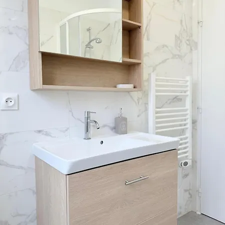Apartment Seaside Place, Beach, Free Wi Fi, Parking *