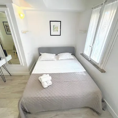 A Ot Cocon D Augustin Old Town Center Apartment