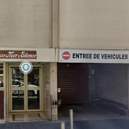 Apartment Mansarde Plein Centre Et A 5 Mn Des Plages *