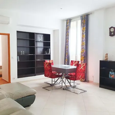 Apartment Super *