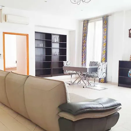 Super Apartment