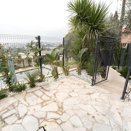 Magnifique Avec Piscine Et Jardin * Nice