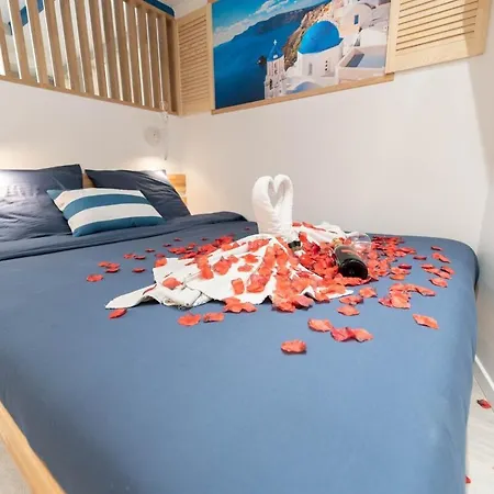 Les D Ailleurs Apartment