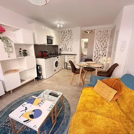 Fleurs - Close To Sea *