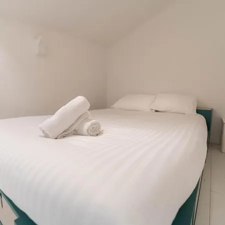 Apartment Bc Spacieux Et Atypique 3p, Vieille-ville