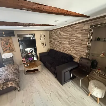 Apartment Beautiful 2 Piece Center Nice