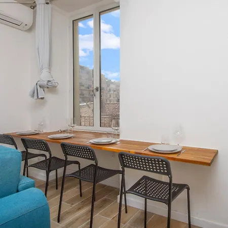 Nice, 3-room Refurbished Near Train Station * Nice
