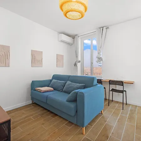 Nice, 3-room Refurbished Near Train Station Apartment *