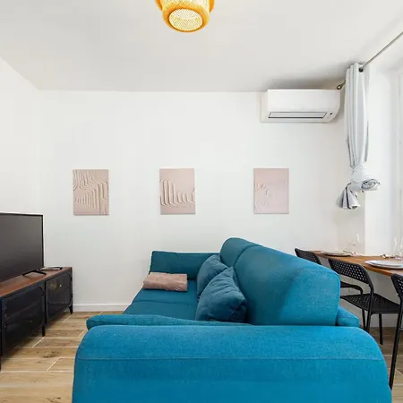 Apartment Nice, 3-room Refurbished Near Train Station *