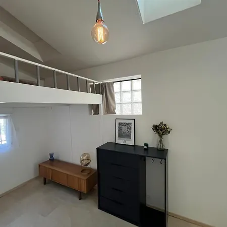 Lumineux Avec Jacuzzi, Ideal Pour Vos Sejours En Famille Ou Entre Amis *