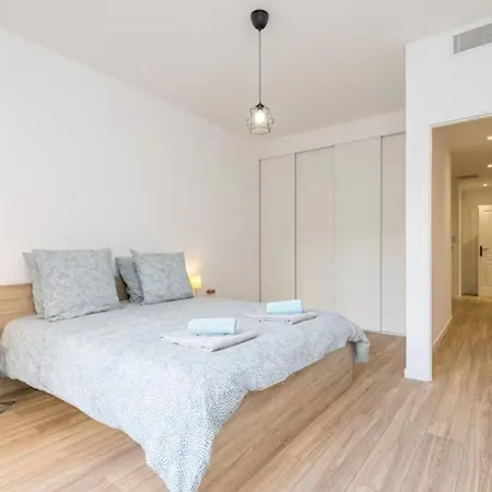 Beautiful 2 Bedrooms Close To The Sea Nice