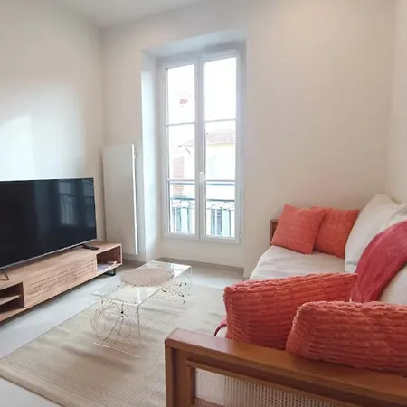 Apartment Modern And Unforgettable In The Heart Of Nice