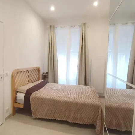 Apartment Modern And Unforgettable In The Heart Of
