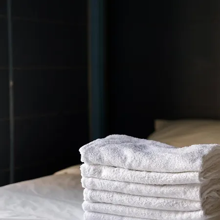 Simple - Fresh Start 2026 Hotel