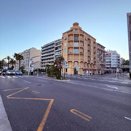 Cosy 1 Bedroom, Balcony, Promenade Des * Nice