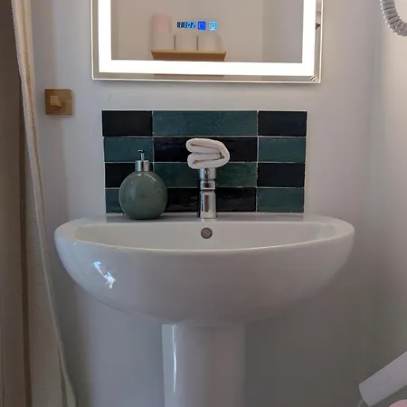 Dieu Be Guest house 3*