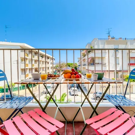 1br W Terrace & Parking