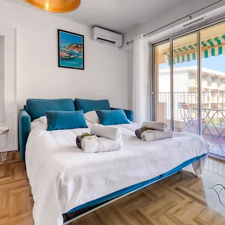 1br W Terrace & Parking Nice