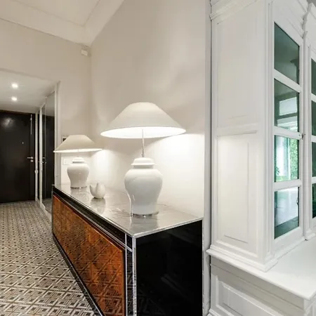 Apparemment Au Centre De Apartment *