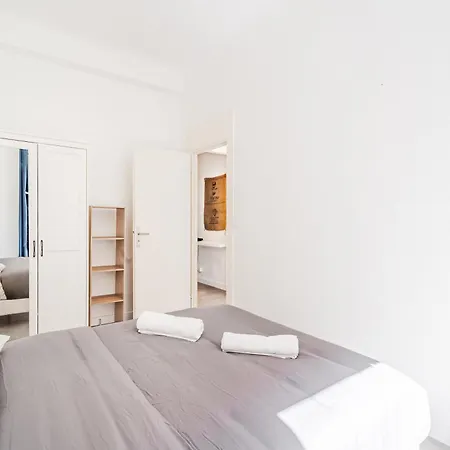 Location , Port Of Nice, Charming Flat #2 Apartment