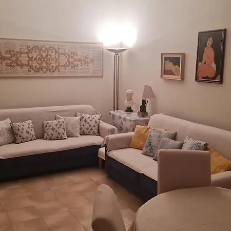 Garden House On The Promenade - Sea View Apartment