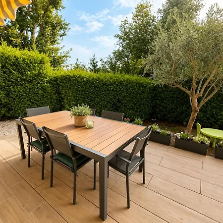 Havre De Paix A Cimiez -t4 En Rez-de-jardin Apartment