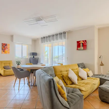 Bellet - De Charme, 4 Chambres, Plancha & Piscine Apartment *